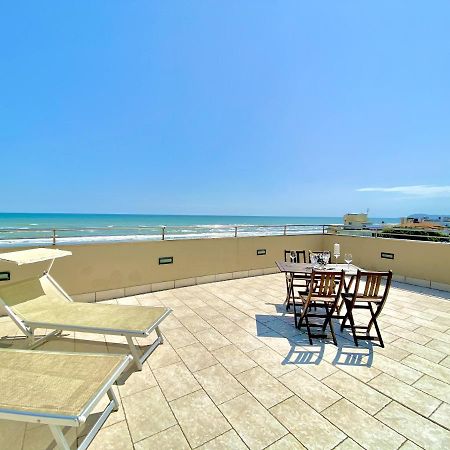 Hotel Avana Fronte Mare リッチョーネ エクステリア 写真