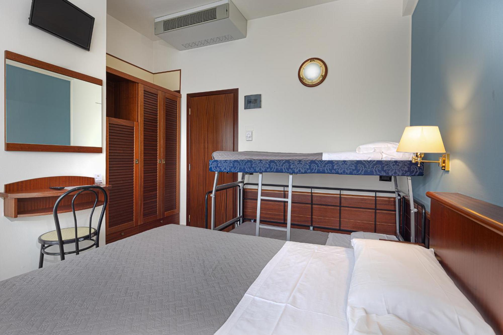 Hotel Avana Fronte Mare リッチョーネ エクステリア 写真