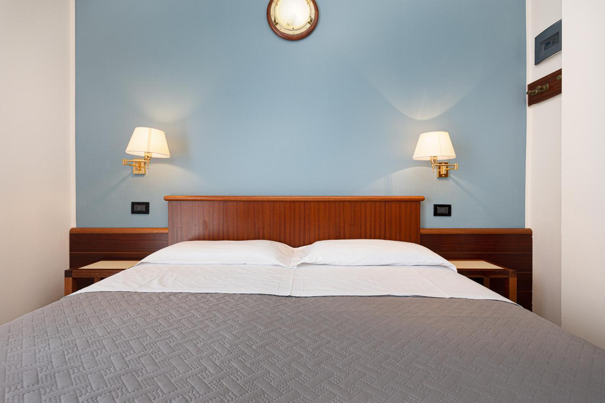 Hotel Avana Fronte Mare リッチョーネ エクステリア 写真