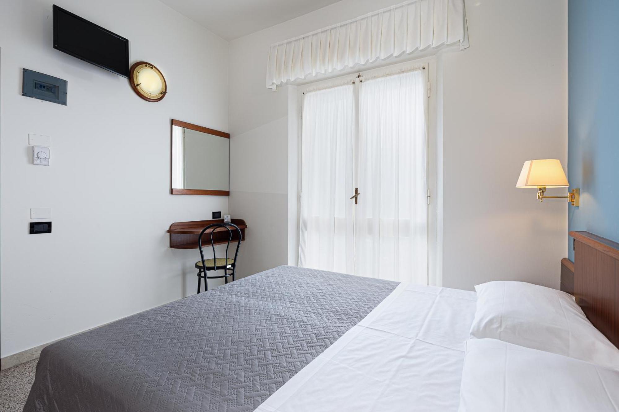 Hotel Avana Fronte Mare リッチョーネ エクステリア 写真