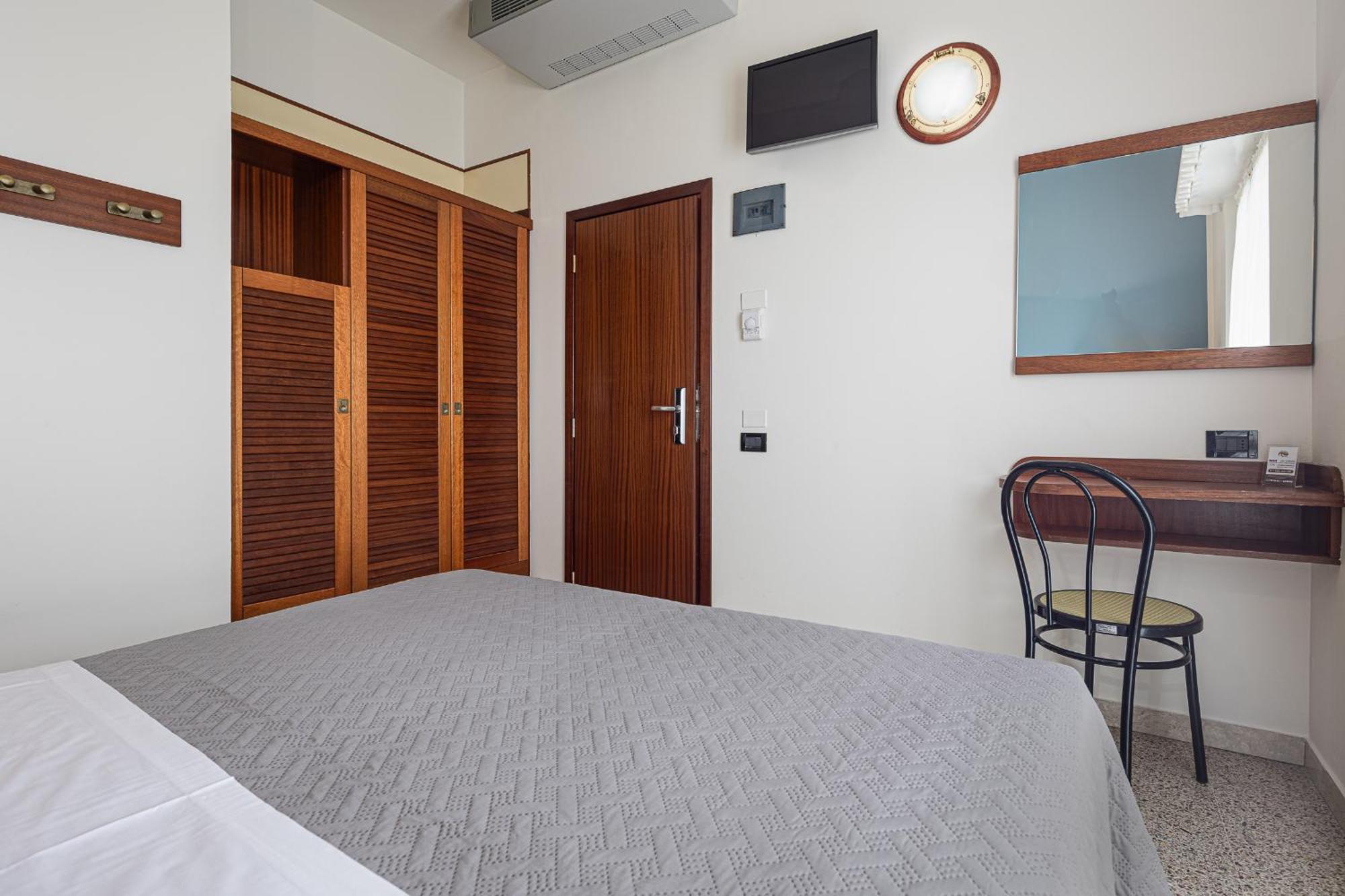 Hotel Avana Fronte Mare リッチョーネ エクステリア 写真